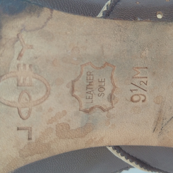 JOEY O Peep Toe Pumps - Picture 10 of 10